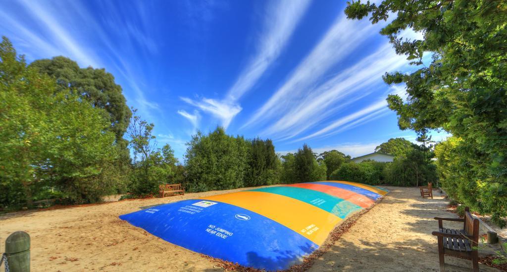 Отель Toora Tourist Park Экстерьер фото